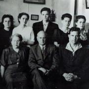 1948 г. Группа студентов и преподавателей ФФ